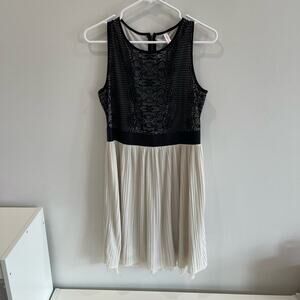 NWOT Xhilaration Large Drop Waist Dress